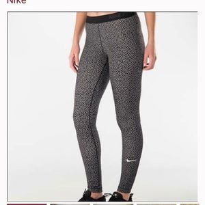 Nike Women’s Polka dot Dri-Fit leggings
